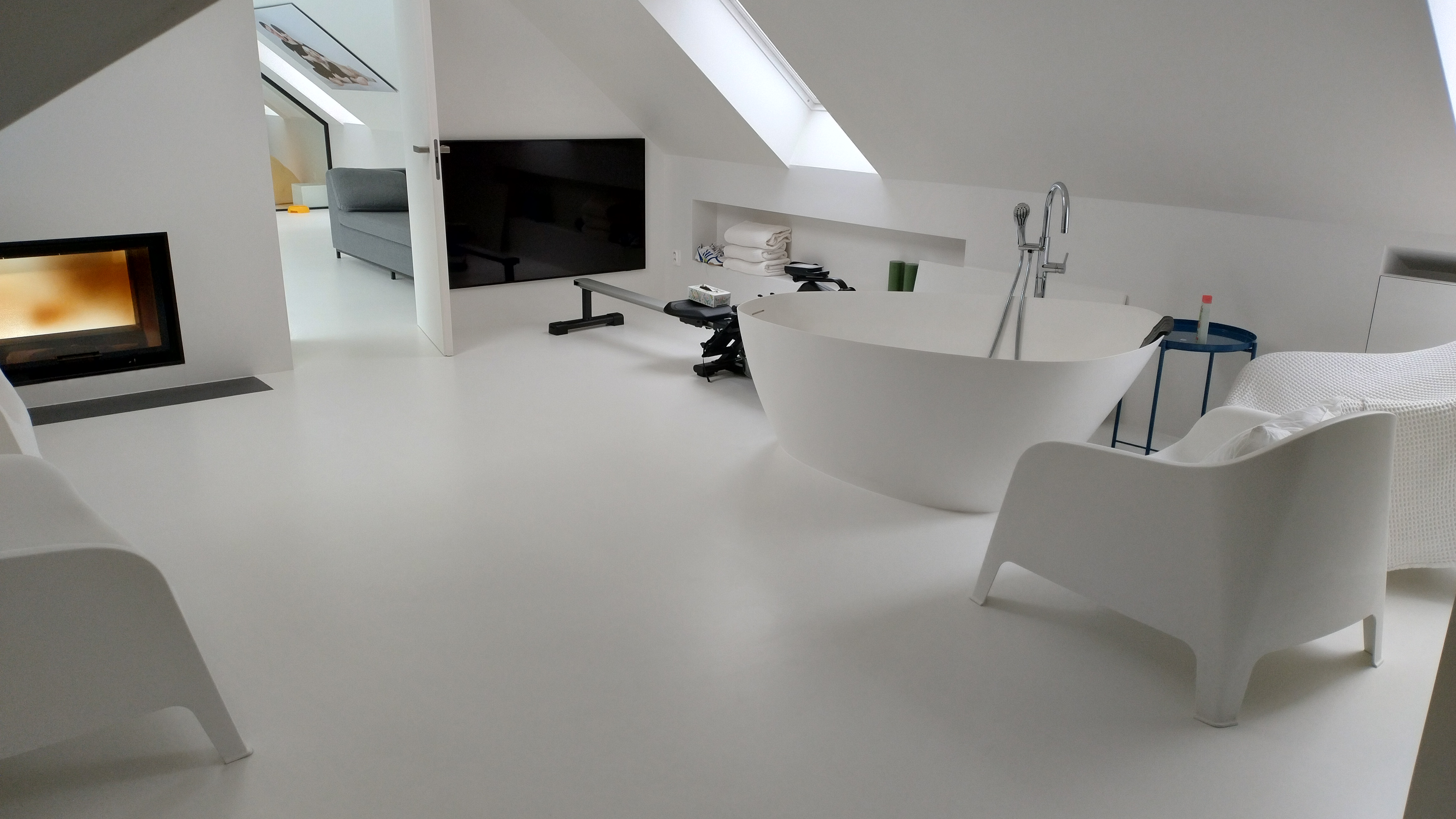 Modern poured resin floor